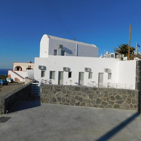 Fira Memorable Hotel Екстериор снимка
