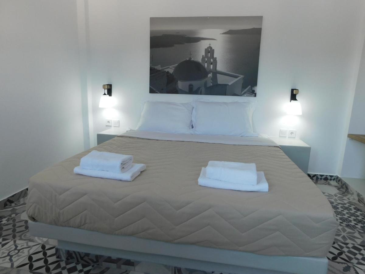 Fira Memorable Hotel Екстериор снимка